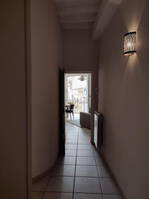 Apartamento Uzes Centre Quartiers Des Arts Charme De L'Ancien Exterior foto