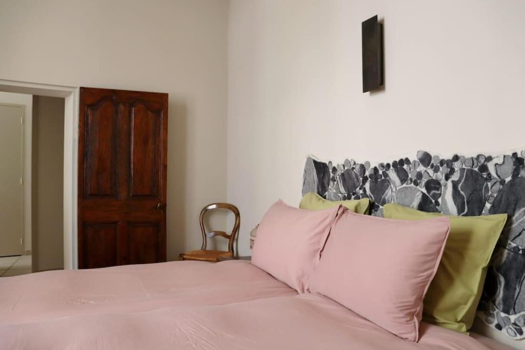 Apartamento Uzes Centre Quartiers Des Arts Charme De L'Ancien Exterior foto
